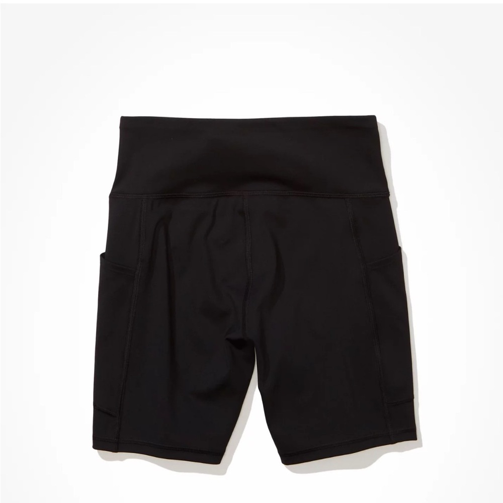 AE high-waisted 6” bike short with pockets